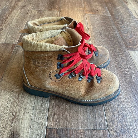 Dunham Shoes Vintage Dunham Suede Steel Toe Vibrant Sole Red Laces